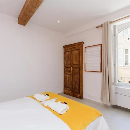 Апартаменти Le Cocon Tropez Yourhosthelper *