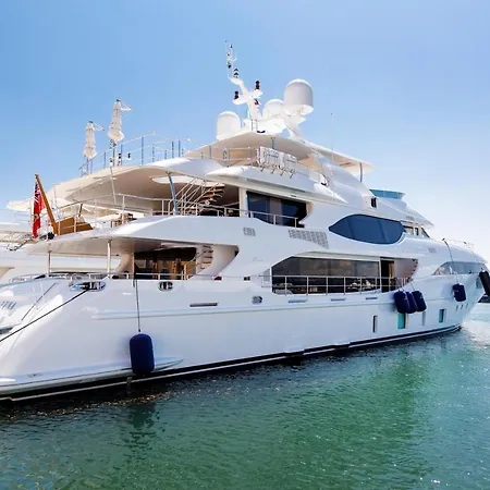 Апартаменти Le Cocon Tropez Yourhosthelper